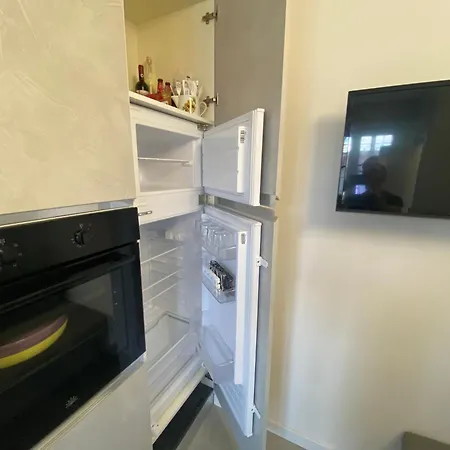 Lejlighed Renovated With Two Single Beds Milano