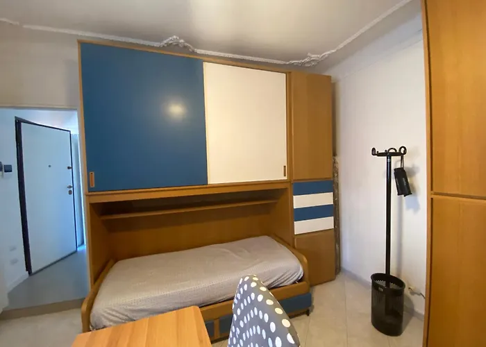 Renovated With Two Single Beds Milan